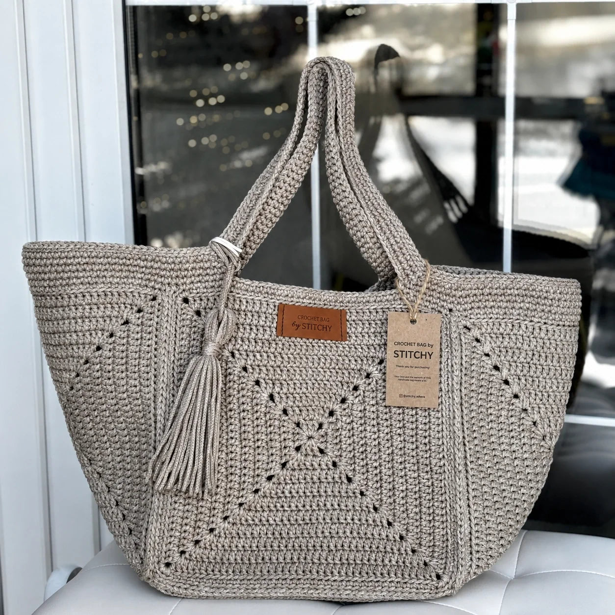 Granny Five Tote Häkelanleitung – Geräumige Granny-Square-Tasche als PDF