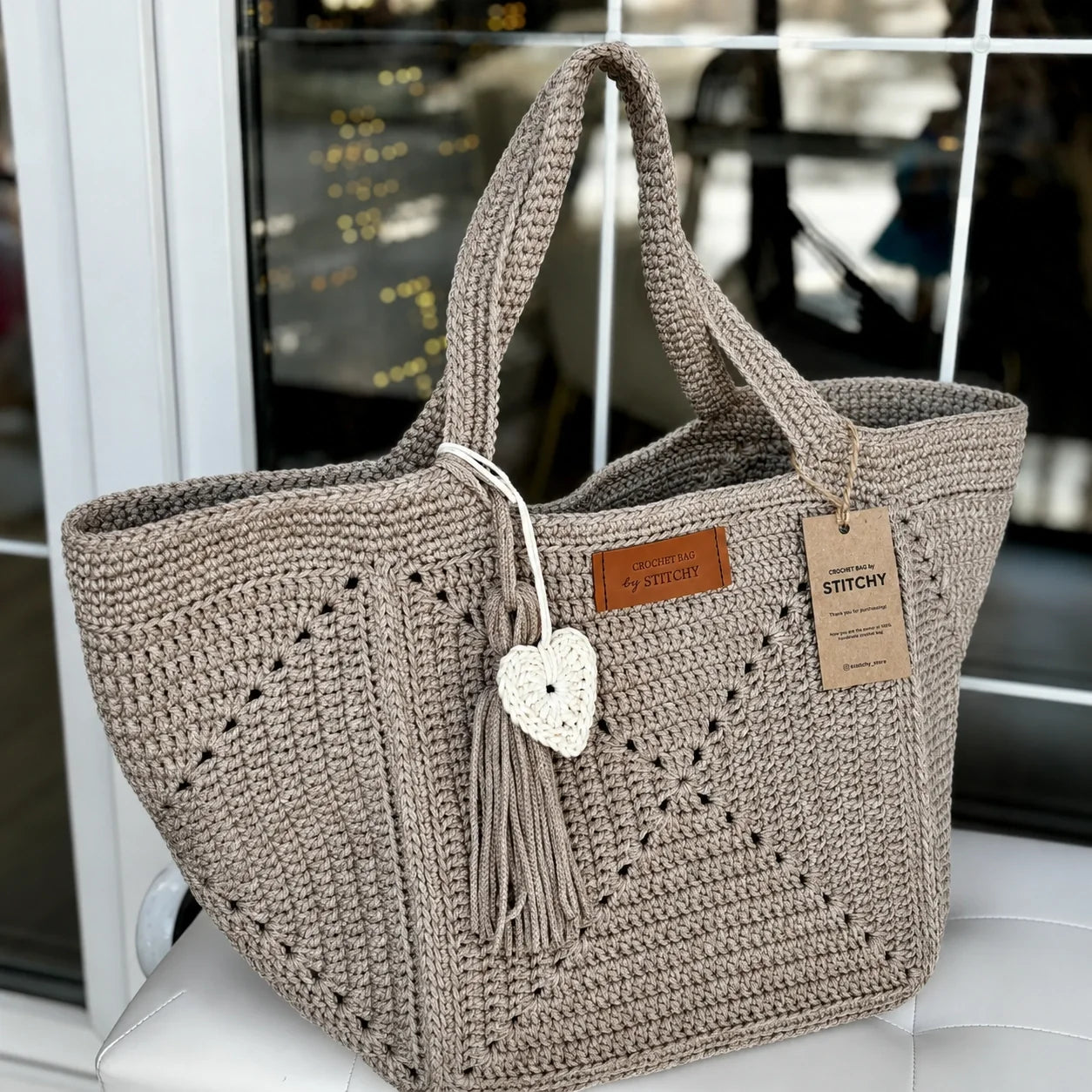 Granny Five Tote Häkelanleitung – Geräumige Granny-Square-Tasche als PDF
