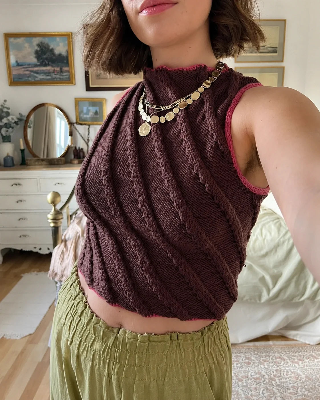 Twister Tank – Strickanleitung für ein ärmelloses Top mit 3D-Zopfmuster (PDF)