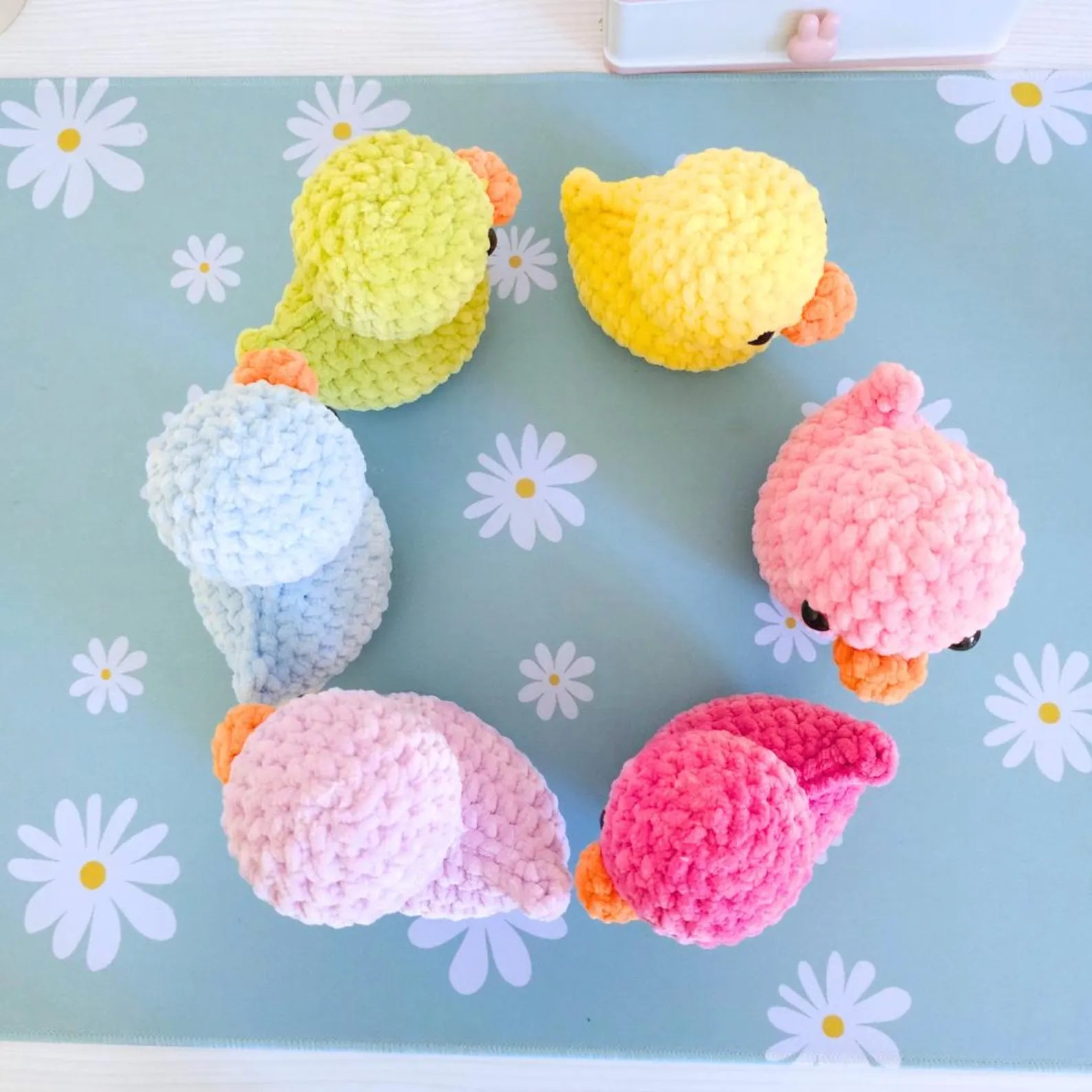 Gummi-Enten Häkelanleitung PDF – Süße No-Sew Amigurumi Enten zum Selberhäkeln