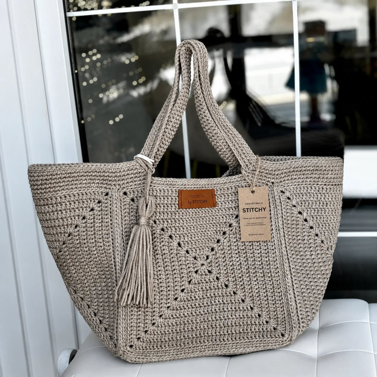 Granny Five Tote Häkelanleitung – Geräumige Granny-Square-Tasche als PDF