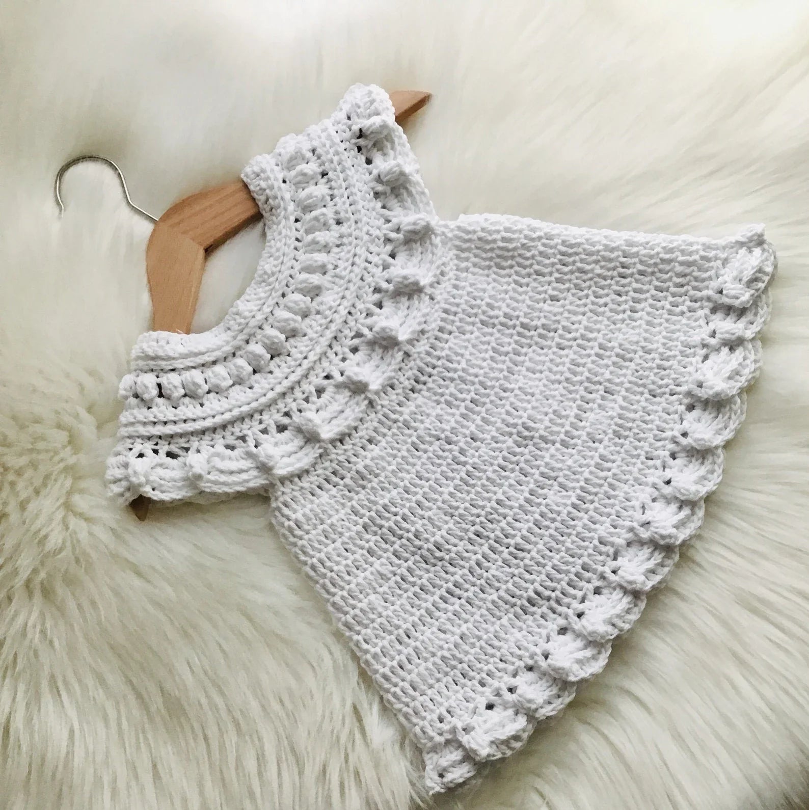 Moonpetal Baby-Kleid Häkelanleitung – PDF-Anleitung